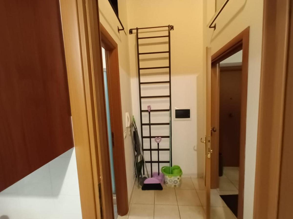 Sea Time Apartment Ливорно Екстериор снимка