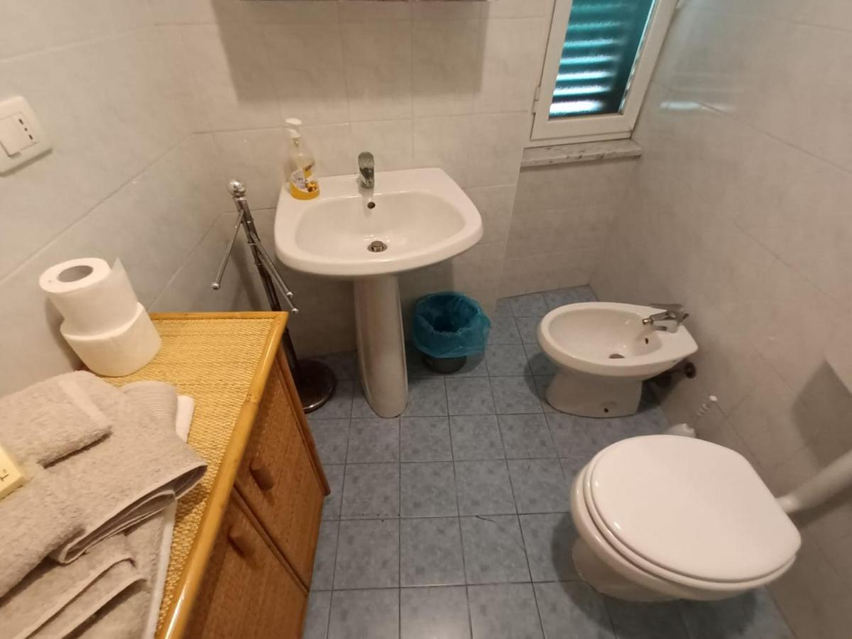 Sea Time Apartment Ливорно Екстериор снимка