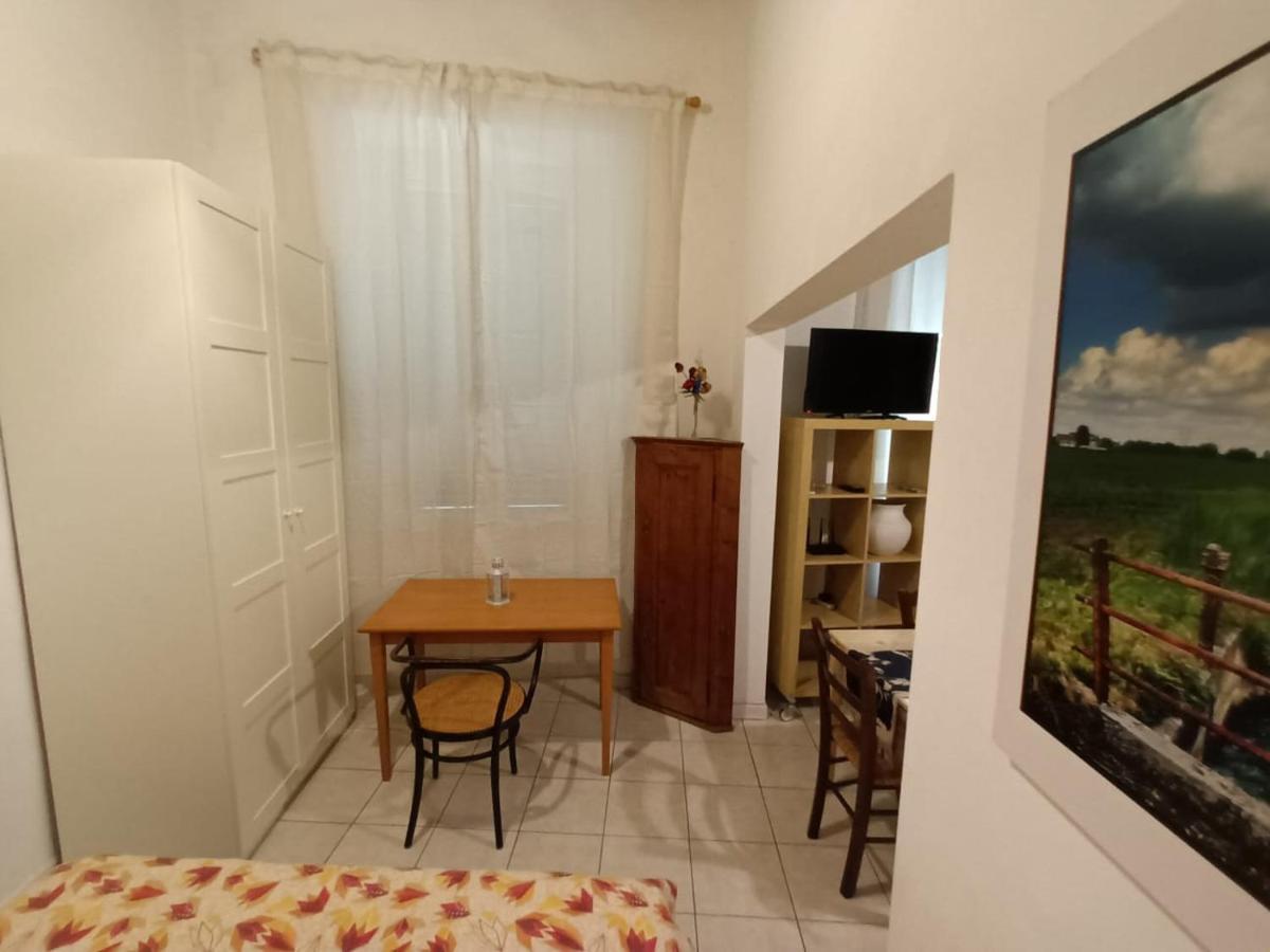 Sea Time Apartment Ливорно Екстериор снимка