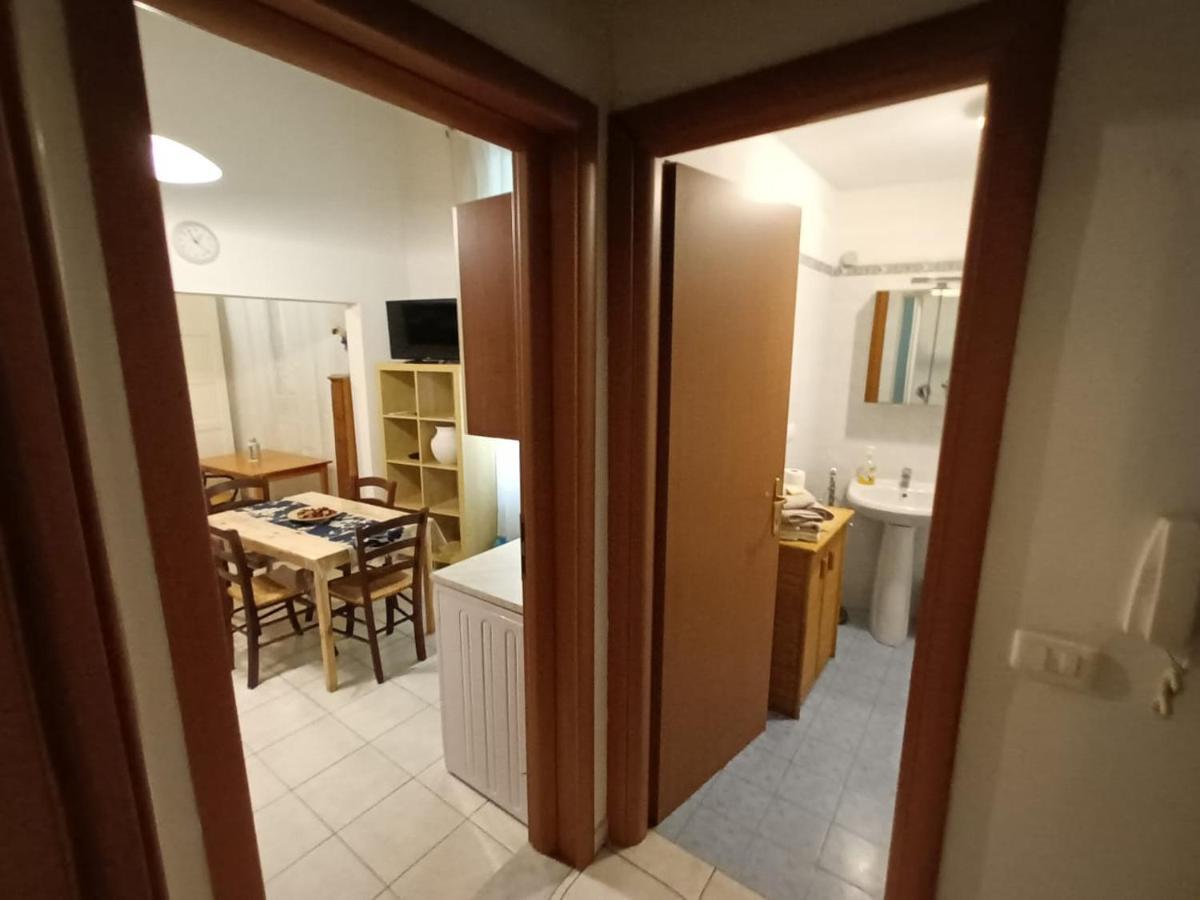 Sea Time Apartment Ливорно Екстериор снимка